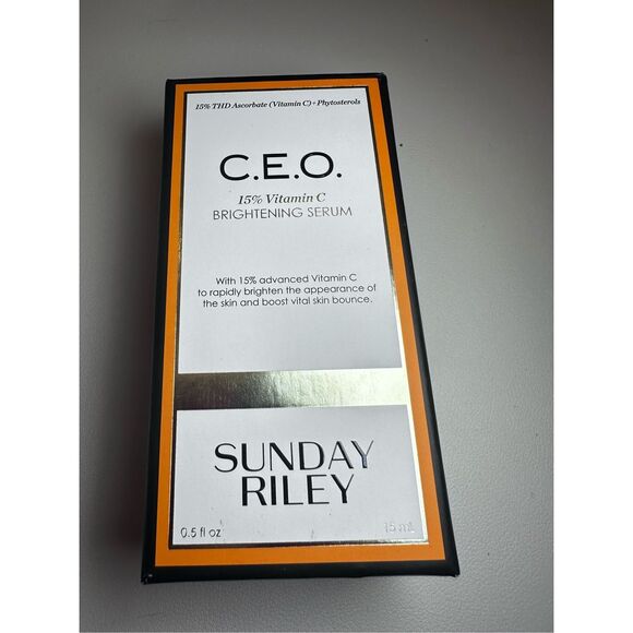 Sunday Riley C.E.O. 15% Vitamin C Brightening Serum 15ml - Picture 1 of 7